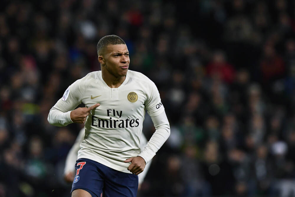 7490亿美元什么水平？马斯克告诉你：每天花1.8个亿，连本金都难动摇